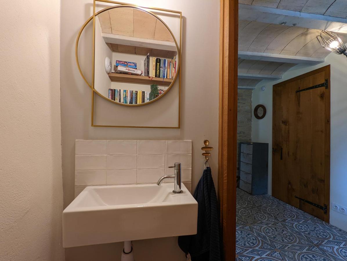 Maison Typique Bretonne Avec Toit De Chaume Camors Exteriér fotografie